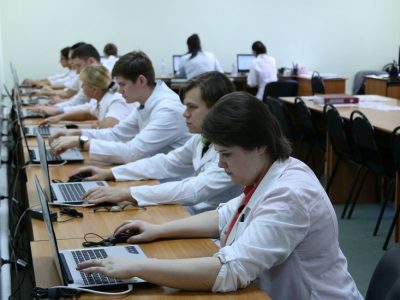 Выпускники 2017 года Донецкого национального медицинского университета им. М. Горького прошли государственную итоговую аттестацию в Российской Федерации