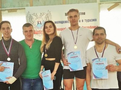 Студенты университета успешно выступили на чемпионате ДНР по гиревому спорту